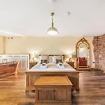 Garth House - Peel Castle 칼라일